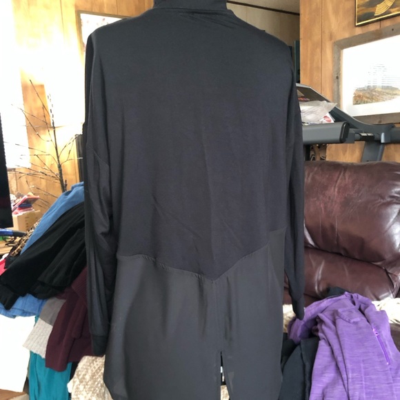 Laura Blouse - Picture 5 of 6